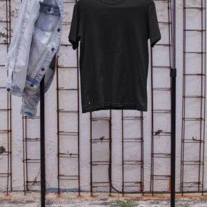 black t shirt for men